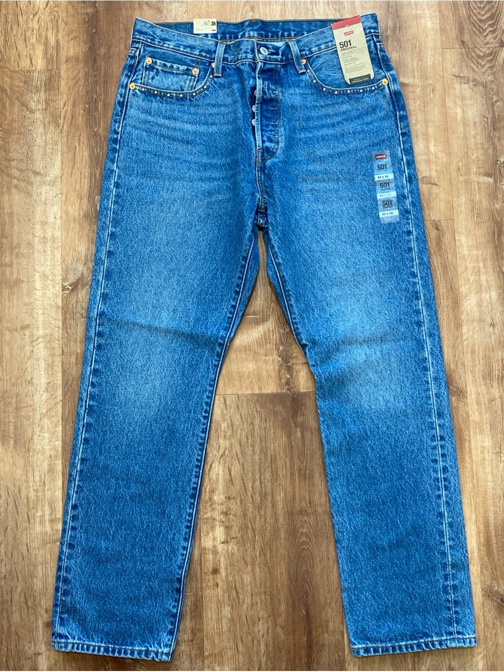 Levi's 501 Original Jeans Mens 34x30 Blue Denim Straight Leg Medium Wash